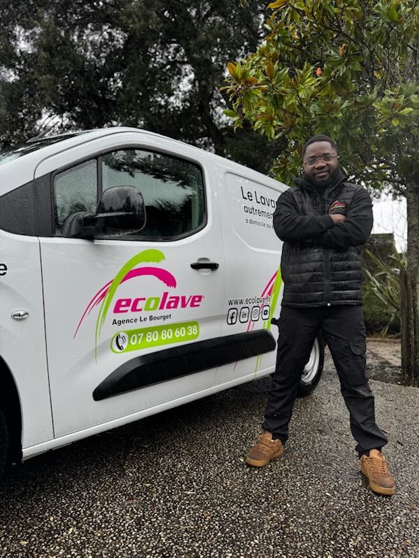 Lavage auto au Bourget - Nettoyage de voiture cologique et  domicile |  Ecolave Le Bourget